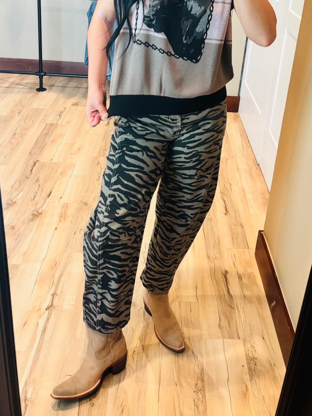 Wild Side Barrel Jeans